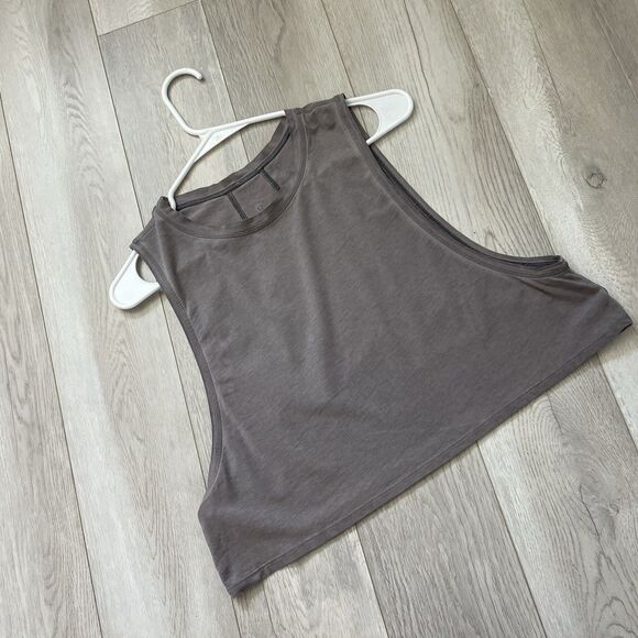 lululemon athletica Tops - Lululemon Crop Tank Top muscle love w. mens Gray (size 6) athleiuse ourdoor gym